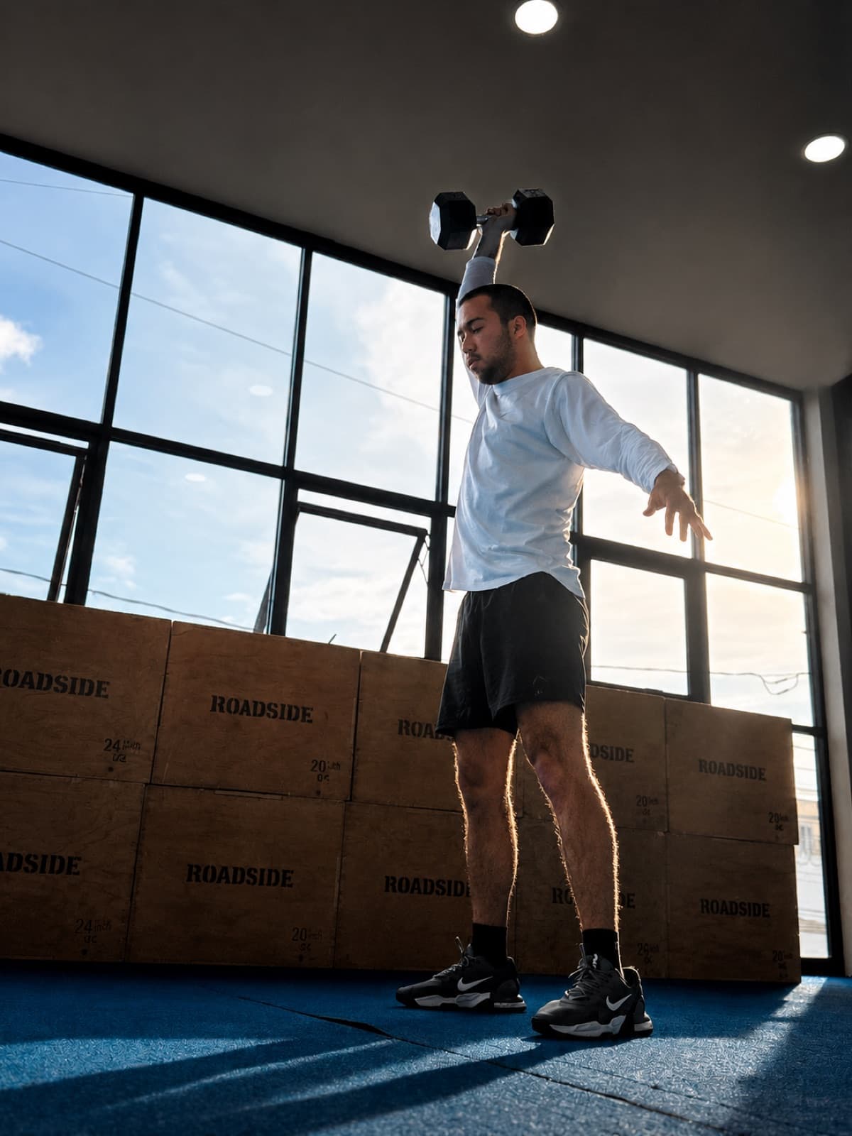 Entrenamiento híbrido con mancuerna en NEXUS Sport